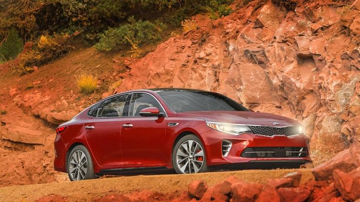 Motor Mondays Revamped Kia Optima Catches Up On Fuel Efficiency Motor Mondays Revamped Kia Optima Catches Up On Fuel Efficiency But Not Headroom Phoenix Business Journal