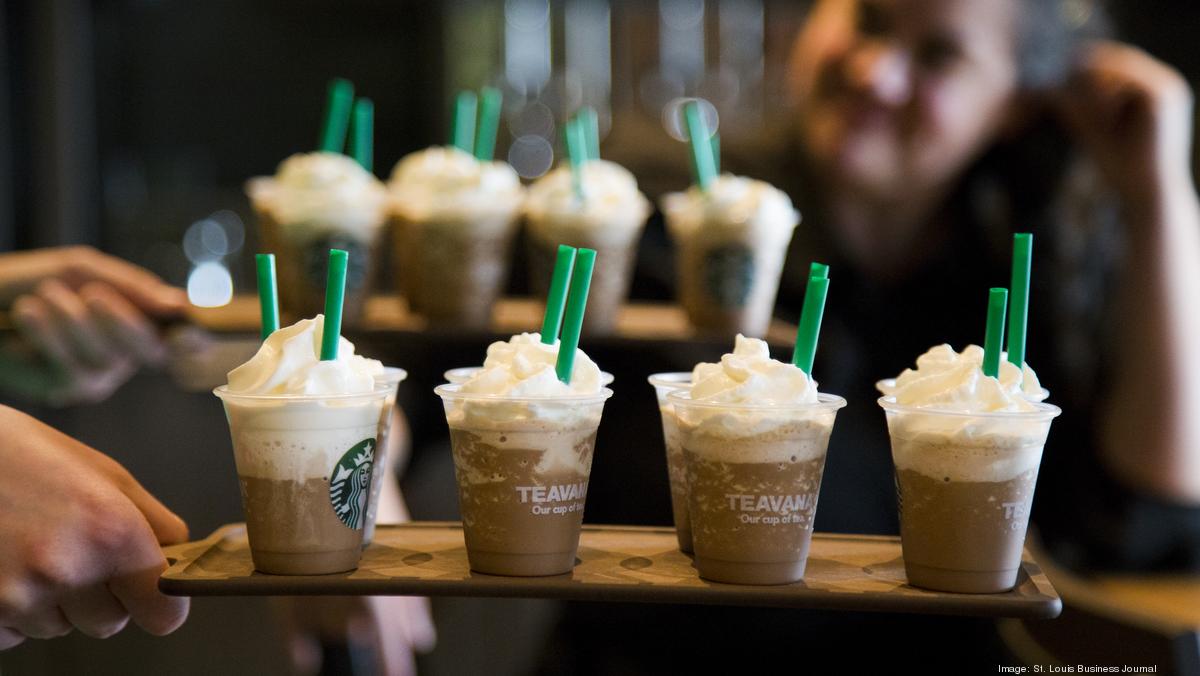 How much does a starbucks store manager make