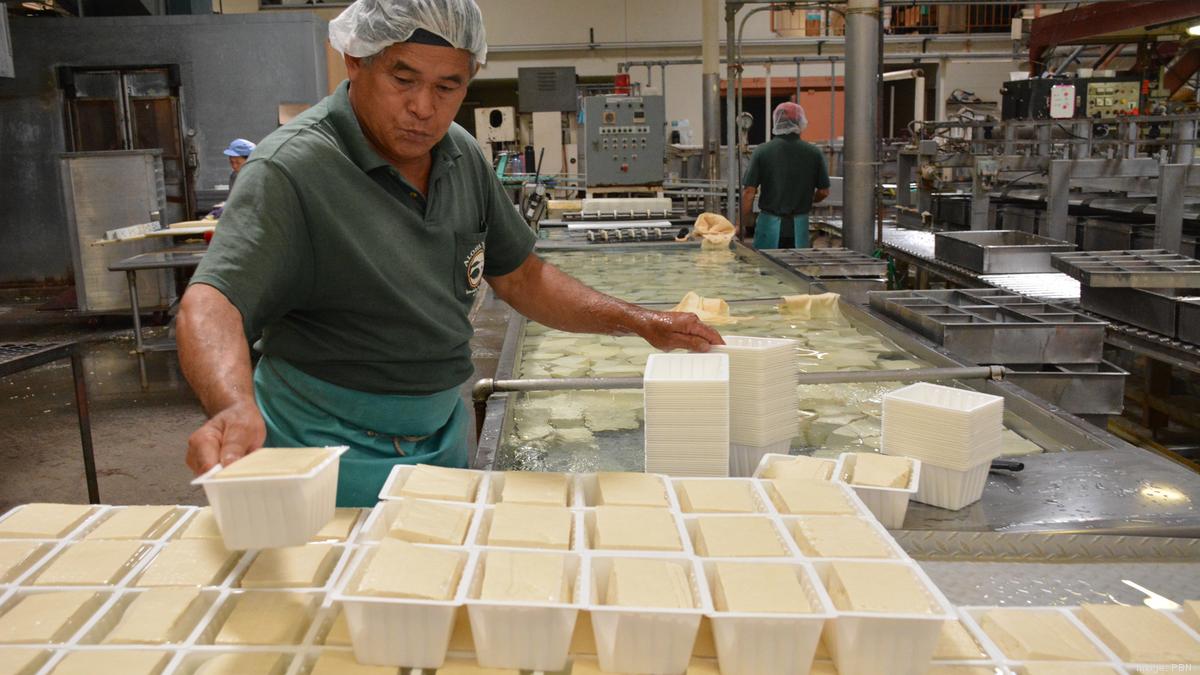 Making tofu at Hawaii's Aloha Tofu factory in Honolulu Slideshow Pacific Business News