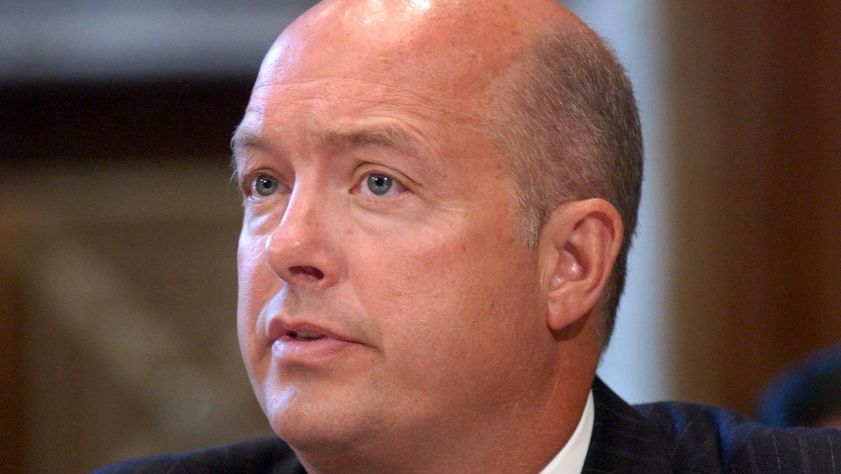 Berkshire Hathaway alum David Sokol pressed to sell Middleburg Bank