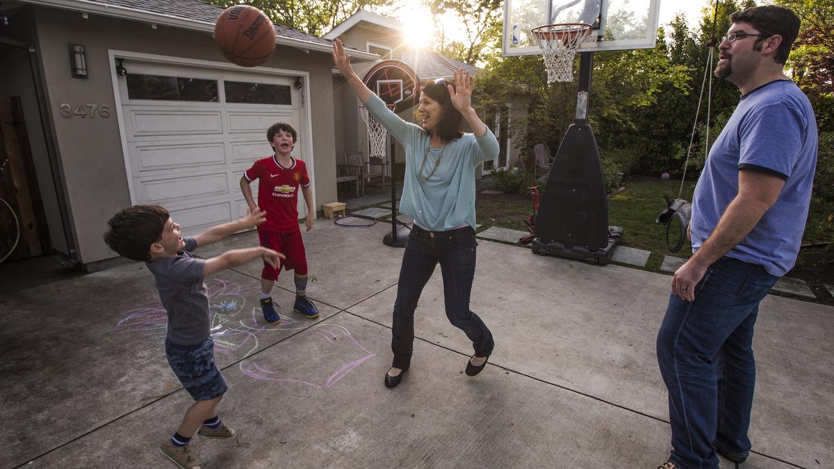 Hatch Baby CEO Ann Crady Weiss created a gadget for babies that can