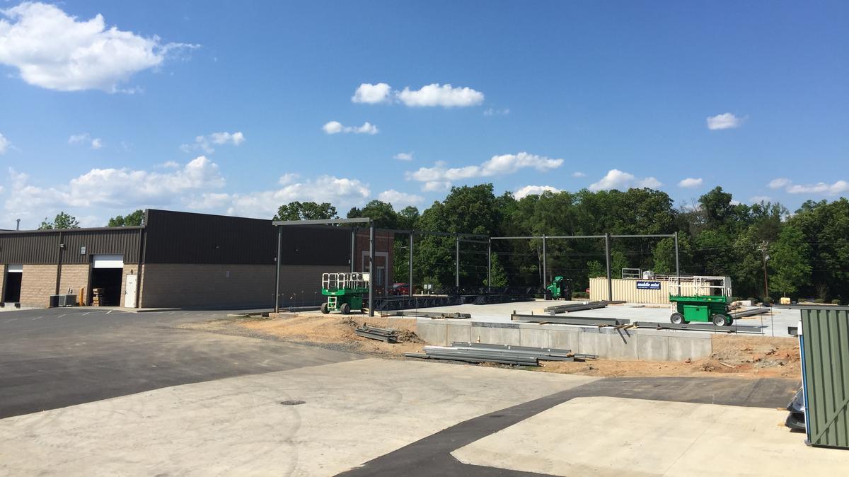 Charlotte's Steele West industrial park fully leased; new tenants include Medical Murray, A&K