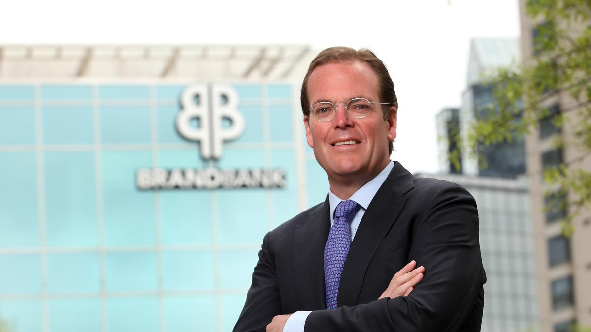 Meet the CSuite Bartow Jr., CEO of BrandBank Atlanta
