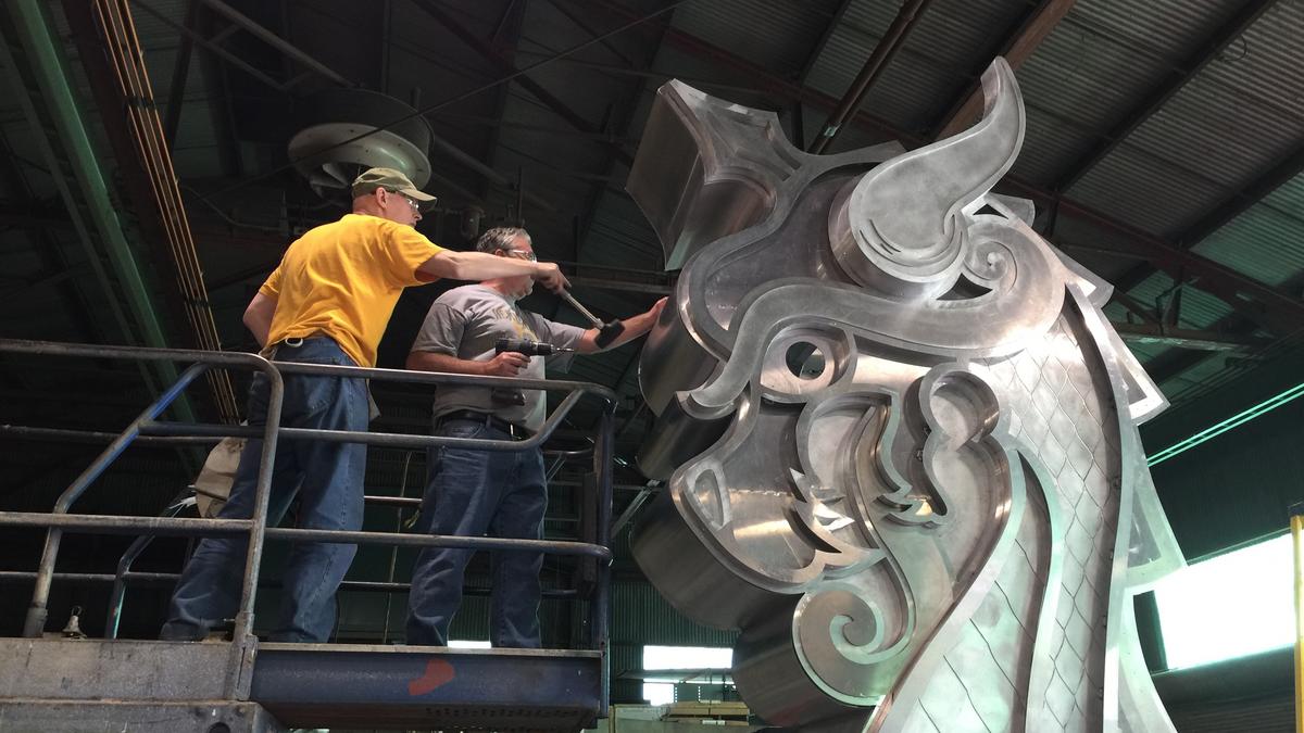 Workers assemble U.S. Bank Stadium's longship sculpture (Photos