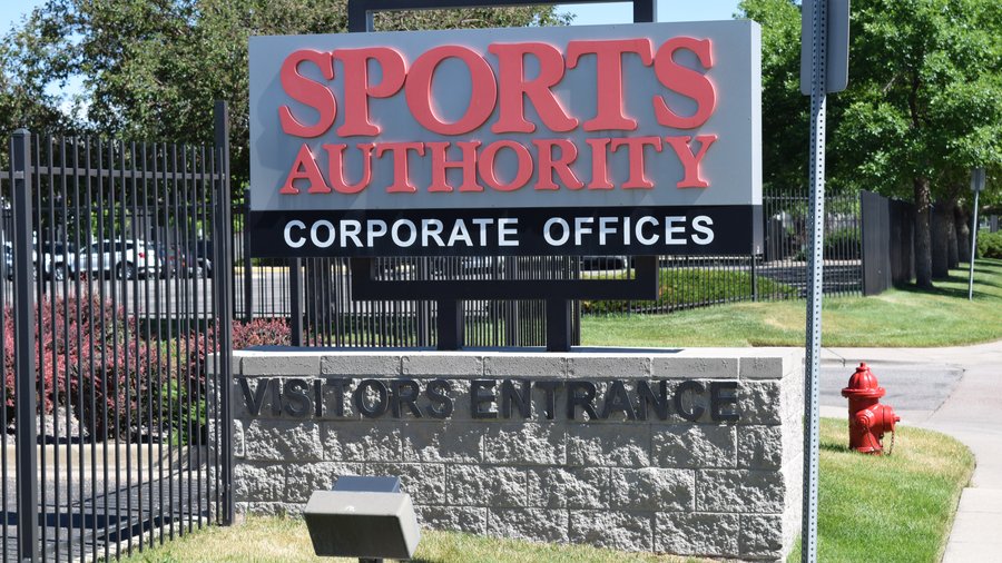 Sports Authority closures will help drive Honolulu area's retail