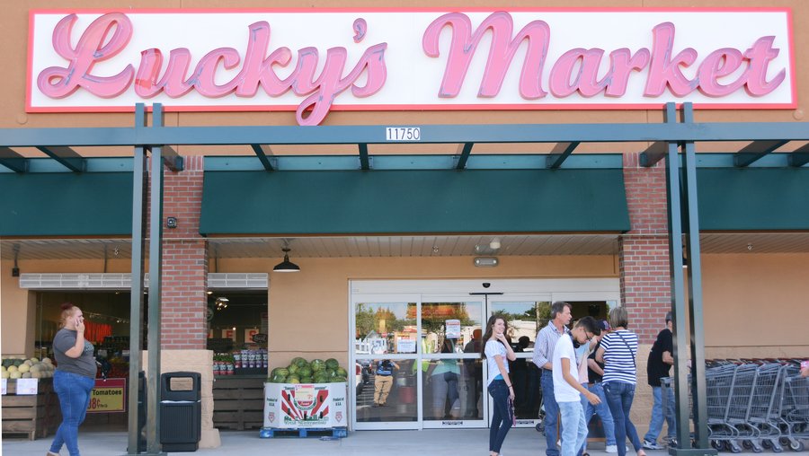 Publix under contract and Aldi in negotiations to buy Lucky's Market