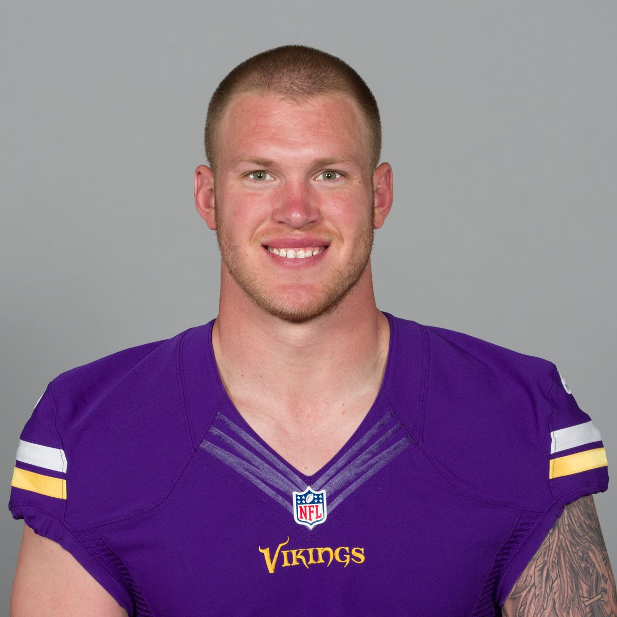 Former MN Vikings player Kyle Rudolph has sold his Lake Minnetonka home -  Minneapolis / St. Paul Business Journal