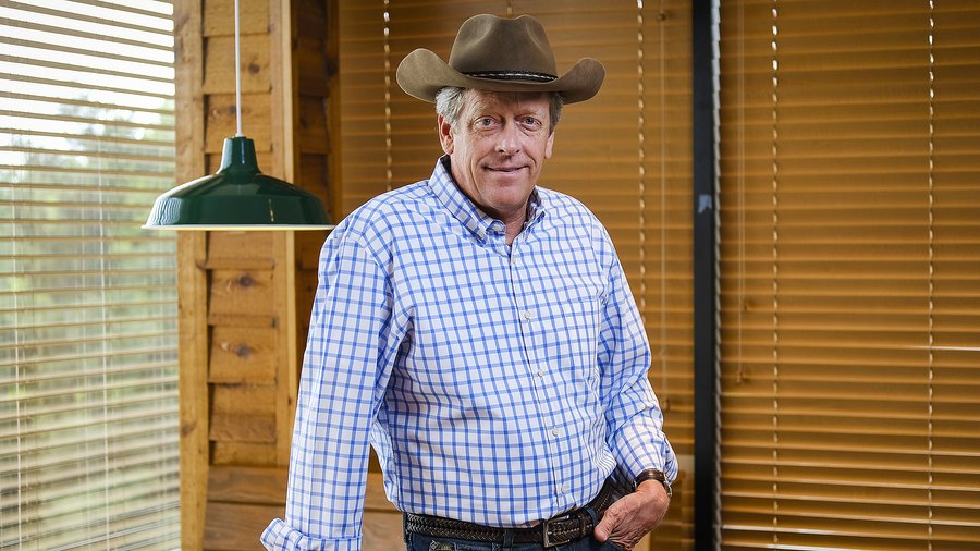 Kent Taylor, founder and CEO of Louisvillebased Texas Roadhouse, dies