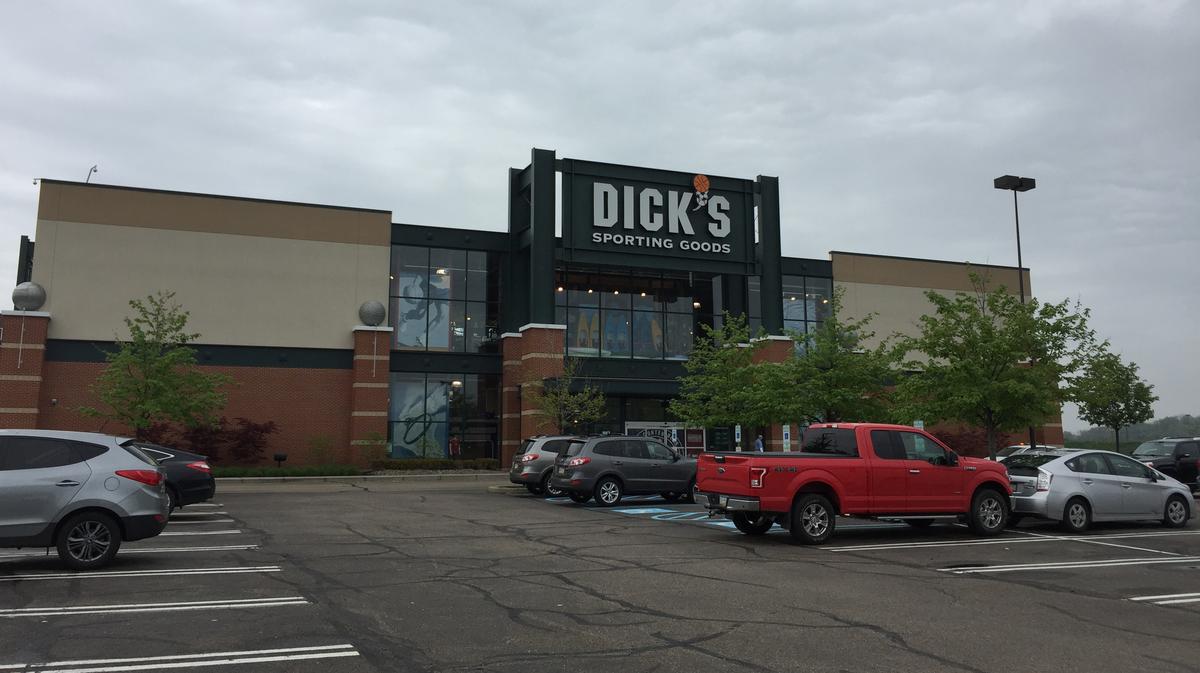 Dicks Announces Plans To Open More Stores Pittsburgh Business Times 