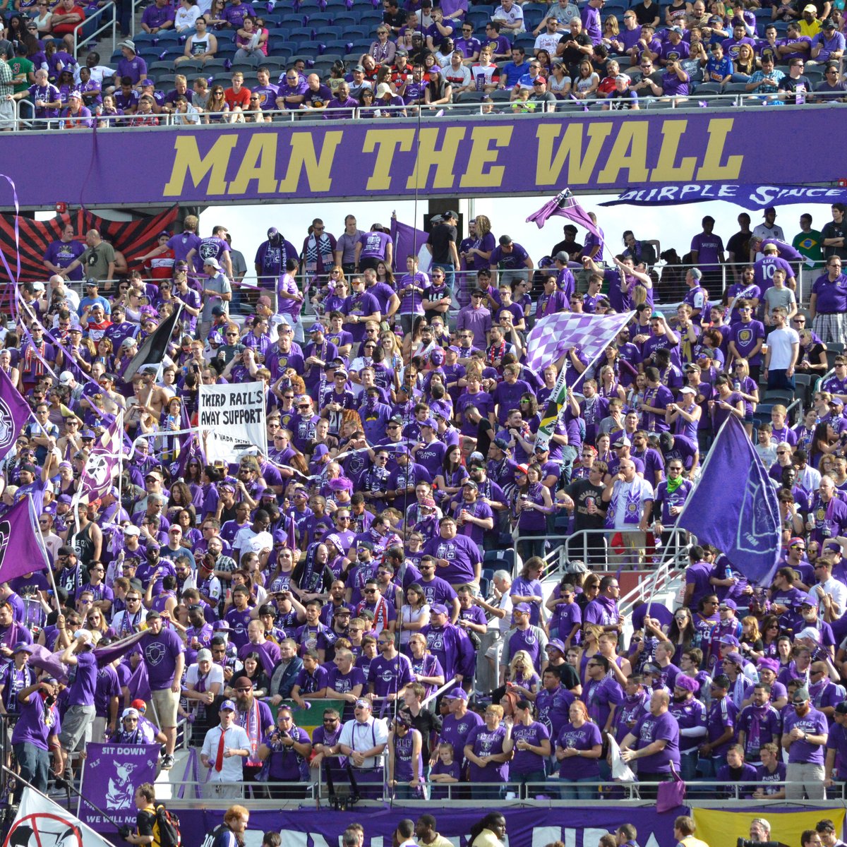 Vikings draw fans, stadium materials from around region - The