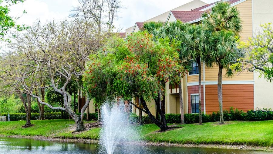 Parrot's Landing apartments in North Lauderdale sold to Phoenix Realty
