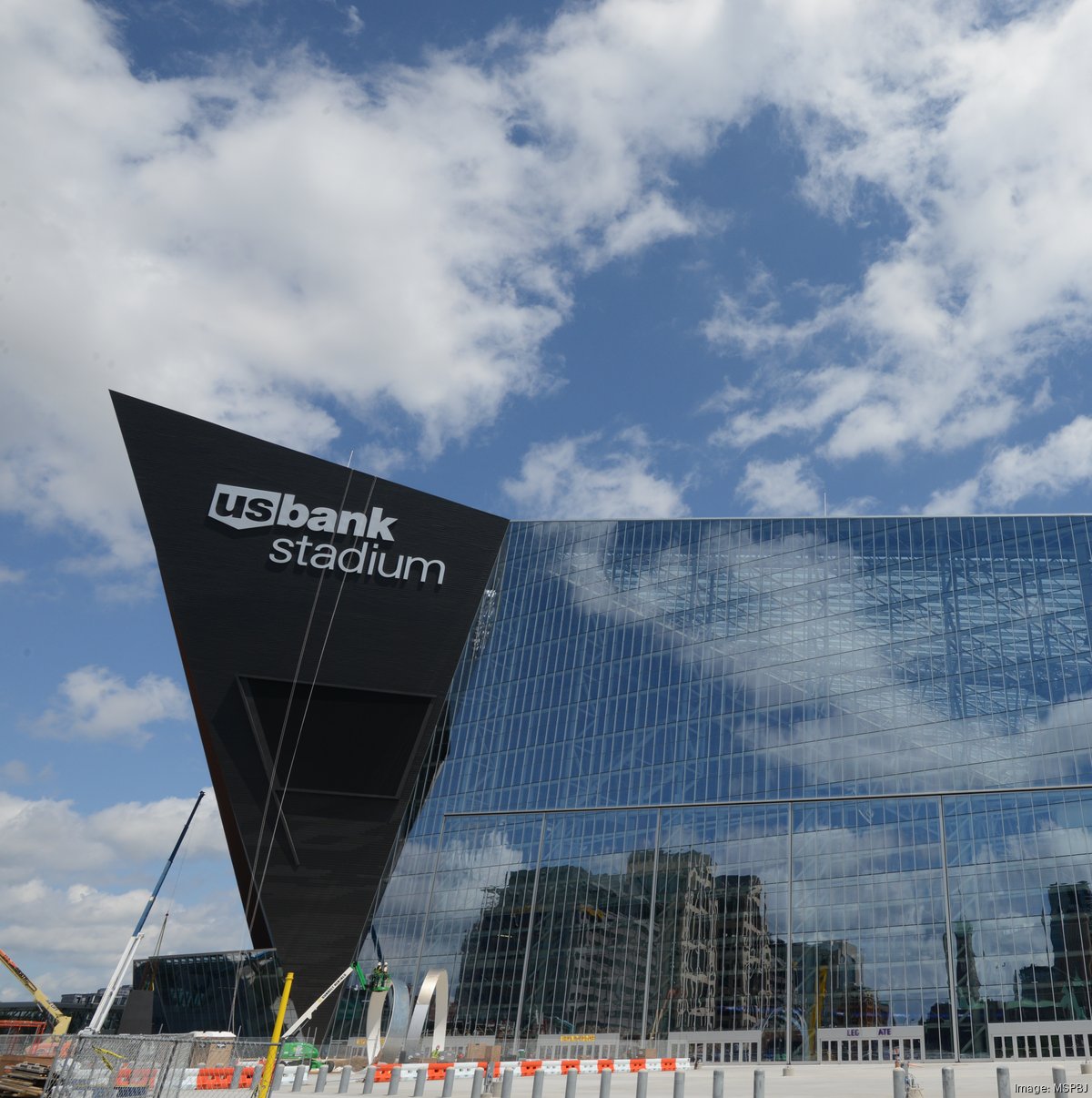 Panel repair work continuing on Minnesota Vikings stadium