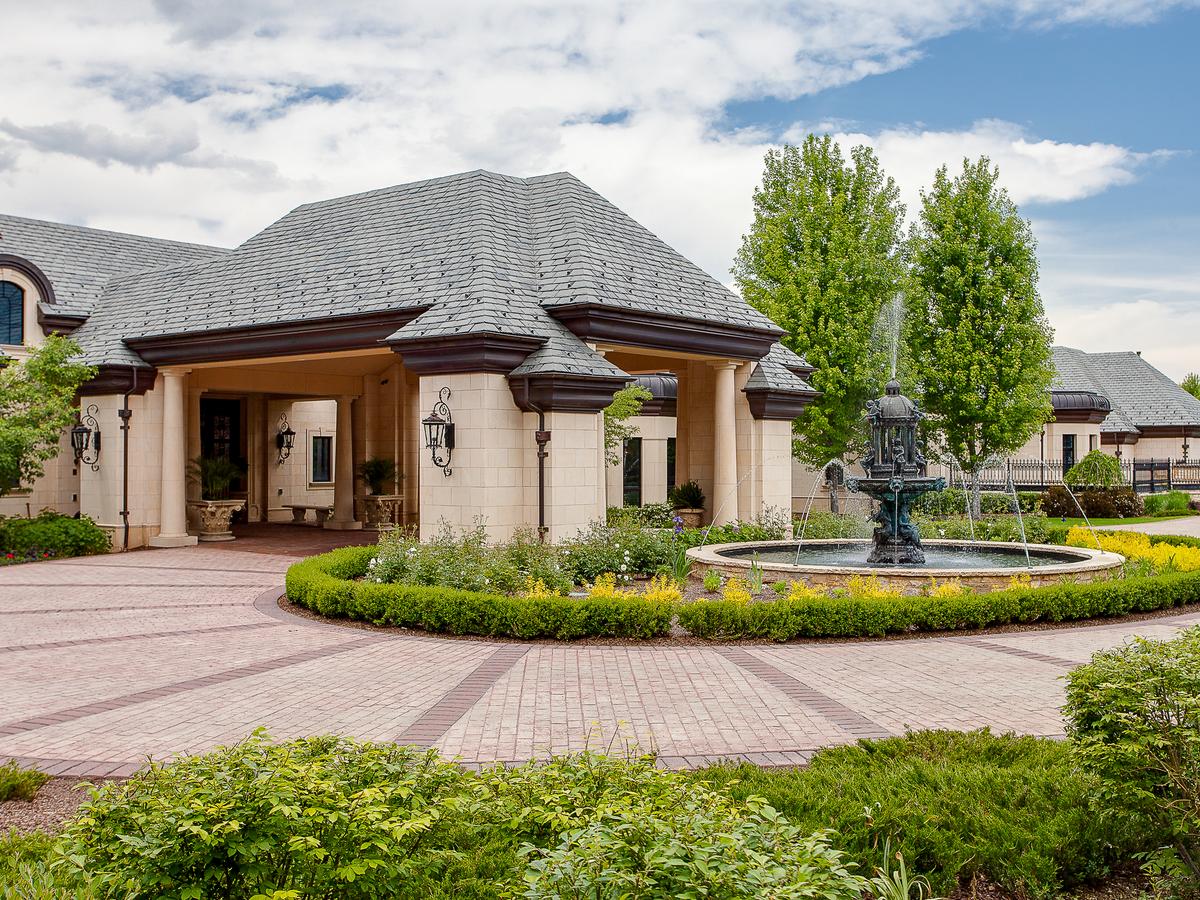 PHOTOS: Mike Shanahan's 35,000-Square Foot Mansion Is Complete - SB Nation  DC