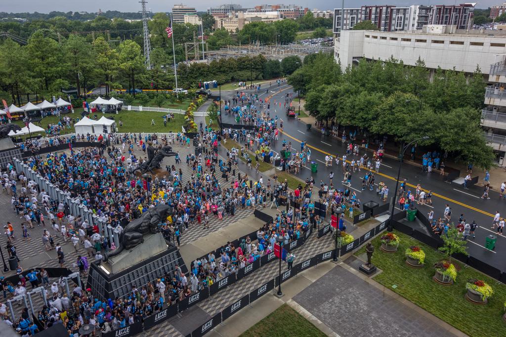 Merch sales, camp crowds show Carolina Panthers' popularity