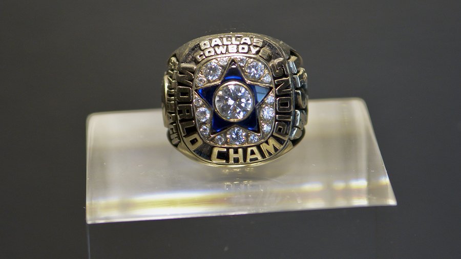 Dallas Cowboys' Jerry Jones, Rob Wechsler to pair technology