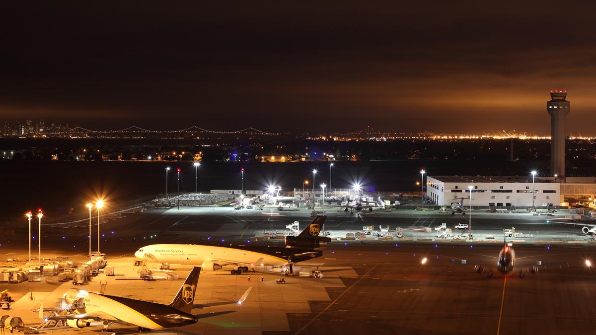 Oakland Airport sees record flights and adds new routes San Francisco