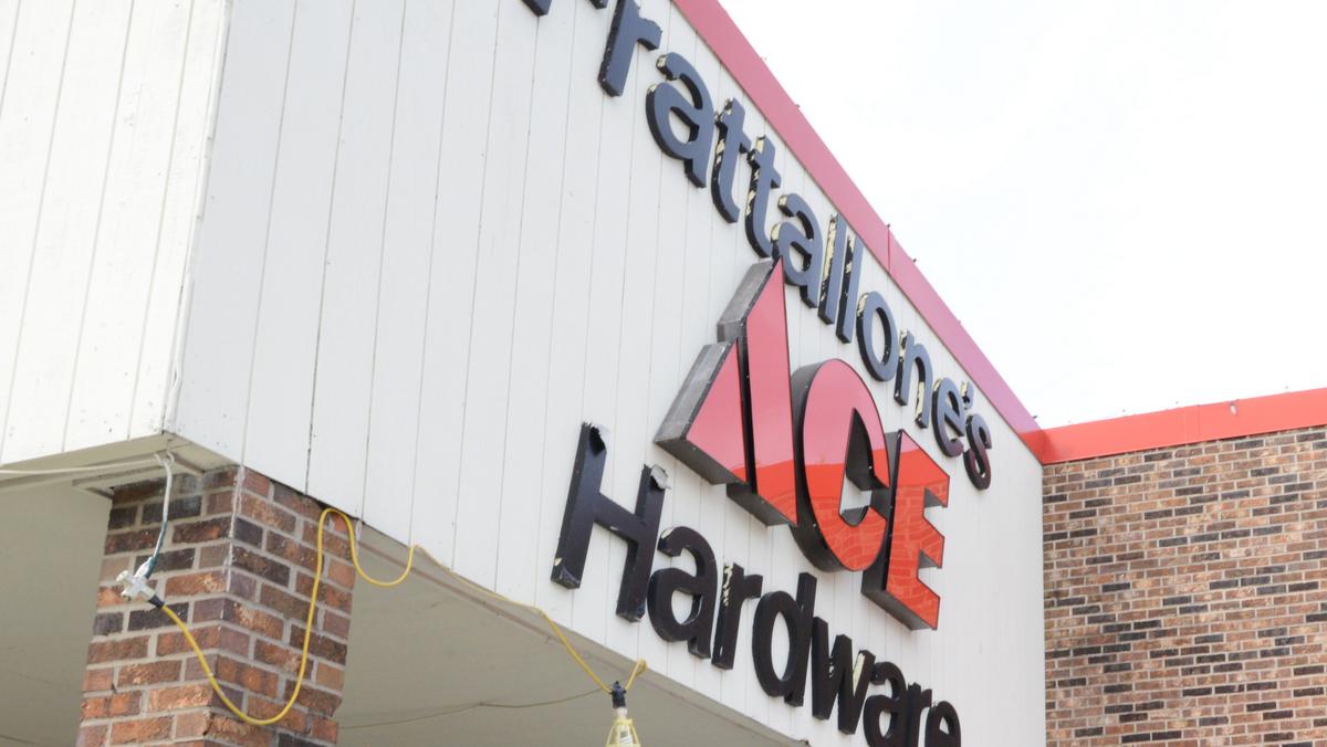 Workers attempting to form union at Frattallone’s Ace Hardware in