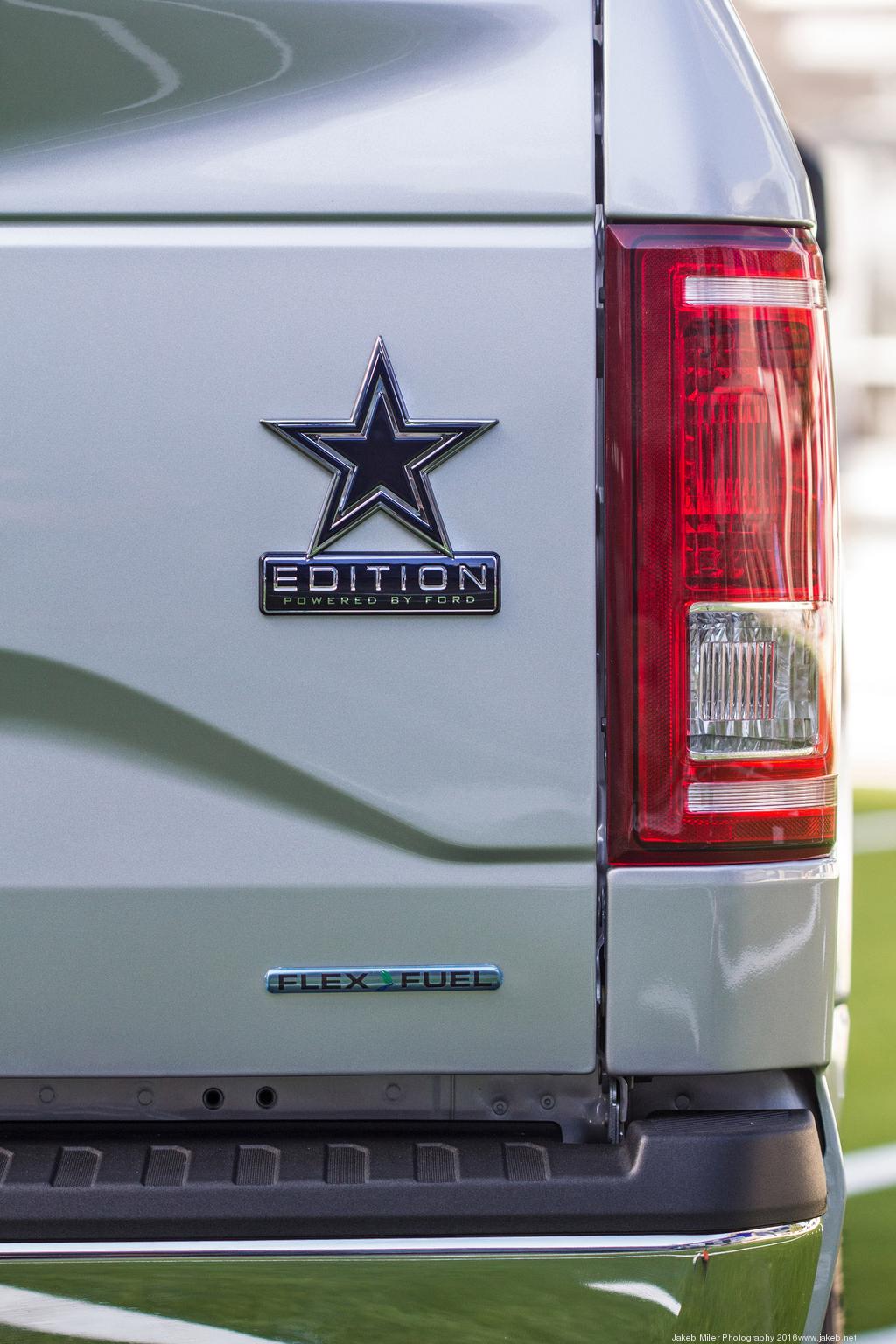 Dallas Cowboys NFL Truck Tailgate Cover