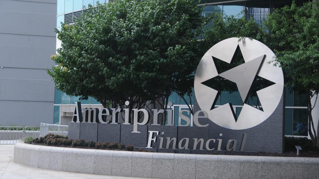 Ameriprise Financial Announces Agreement to Sell Auto Expertestate