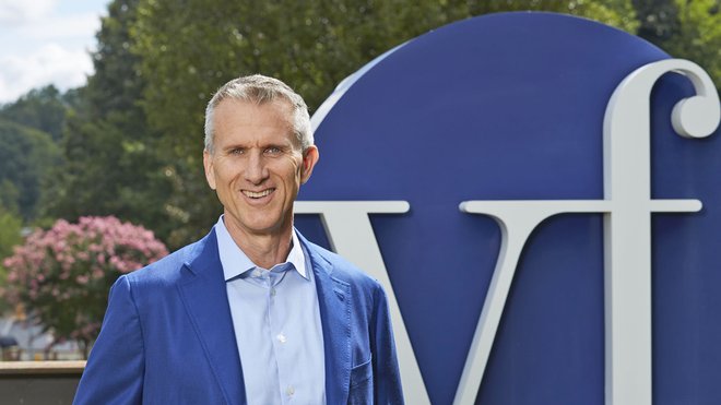 VF Corporation completes acquisition of Altra