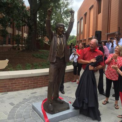 N.C. State University unveils statues of coaches, including Jim Valvano ...