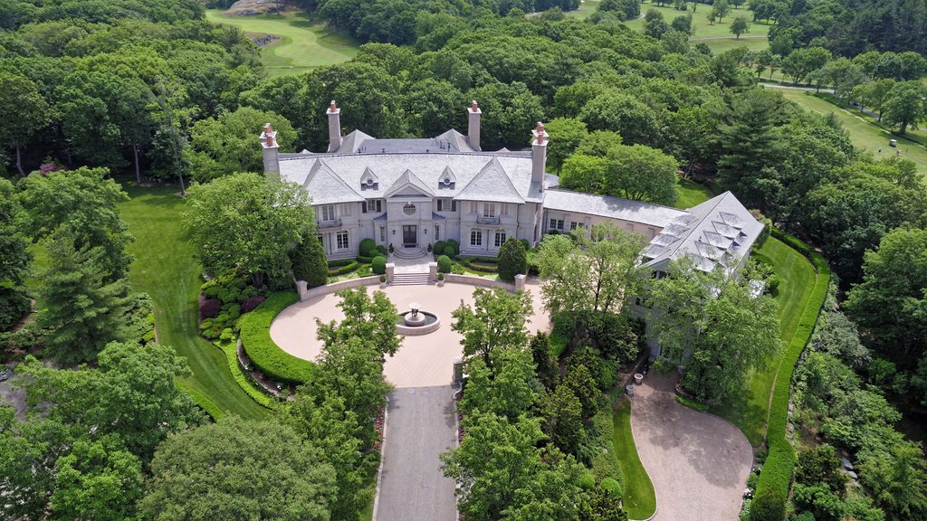 Tom Brady and Gisele Bündchen Just Listed Their Boston Home