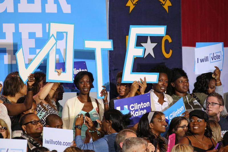 First Lady Michelle Obama campaigns for Hillary Clinton in Charlotte ...