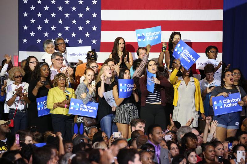 First Lady Michelle Obama campaigns for Hillary Clinton in Charlotte ...