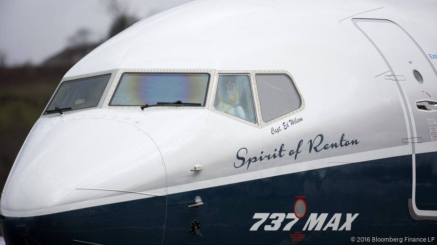 BOEING MAX 737