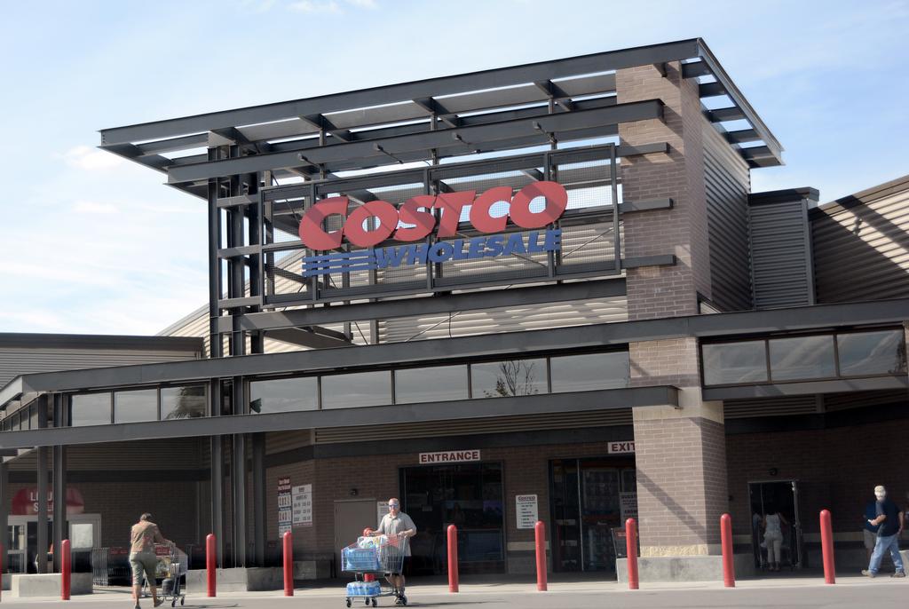 Costco Wholesale builds 'fulfillment automation center' to expand  e-commerce business - Puget Sound Business Journal