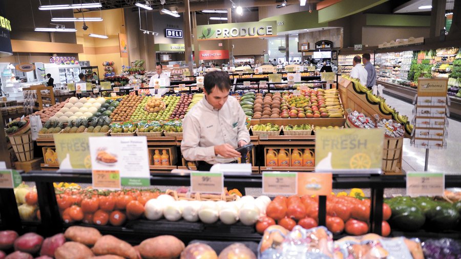 Florida grocer Publix buys Minneola shopping center near Orlando