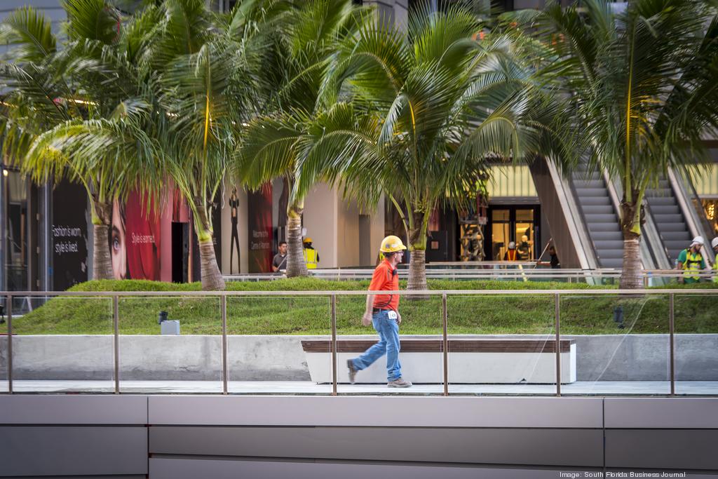 Brickell City Centre, Shop the Lifestyle. Live the Moment.