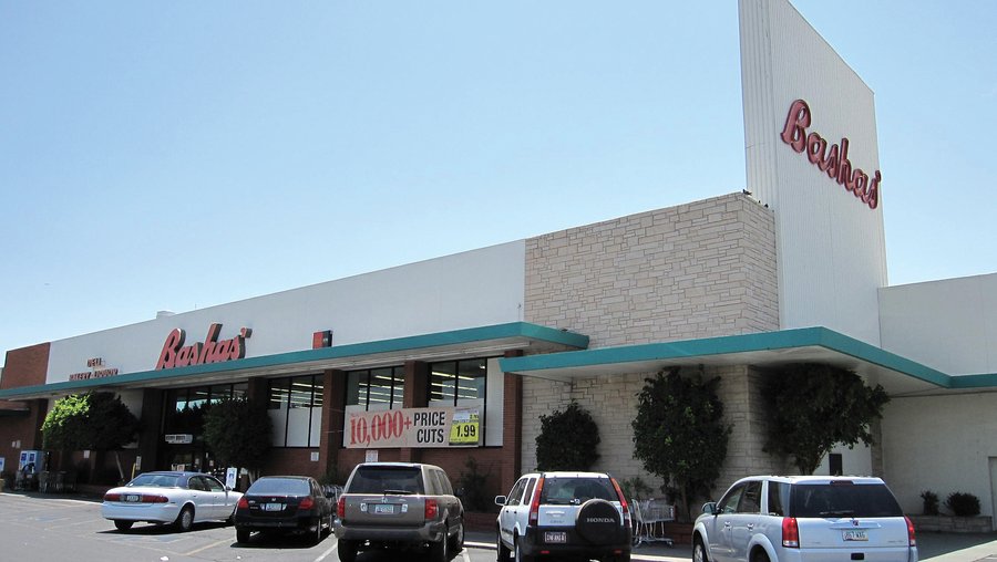 Bashas’ partners with East Coast startup to get more local products on