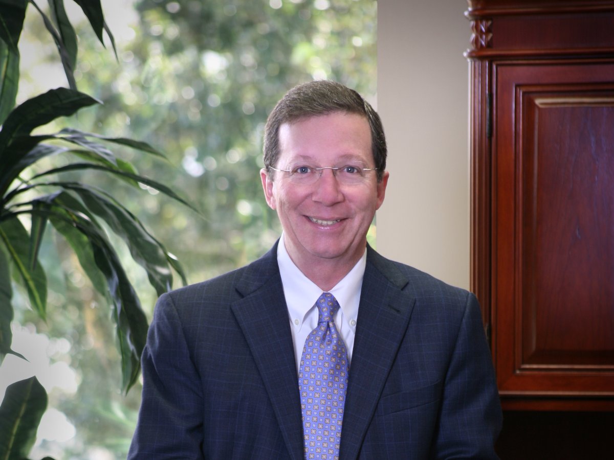 Seacoast Bank CEO Dennis Hudson to step down - South Florida Business  Journal