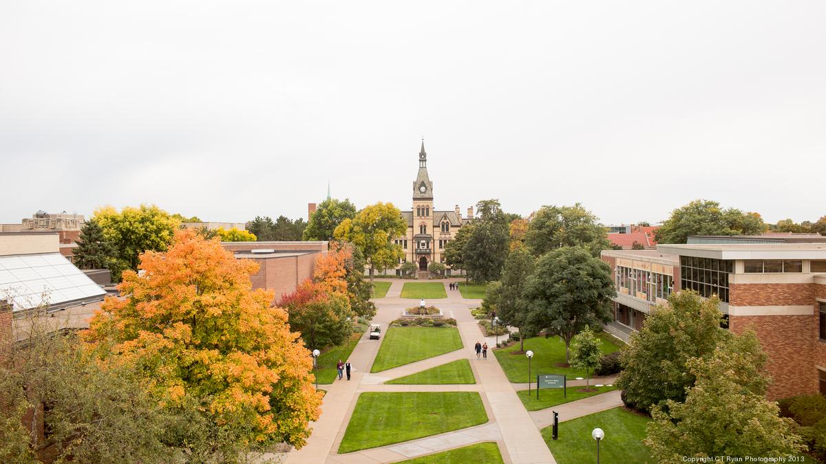 Hamline University supervisor bilked school for $150,000 - Minneapolis