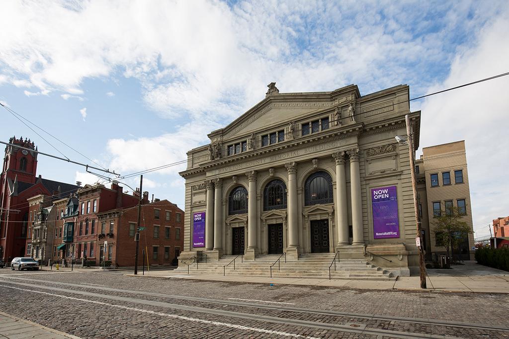 memorialhall5665.jpg