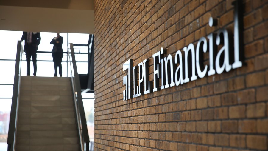 Lpl Financial Snags $550m Tampa Wealth Team From Aig - Tampa Bay 