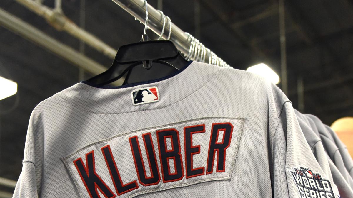 VF Corp. (NYSE VFC) enters agreement to sell its licensed sports group business to Fanatics Inc