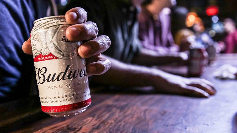 budweiser*900xx800-450-0-138.jpg