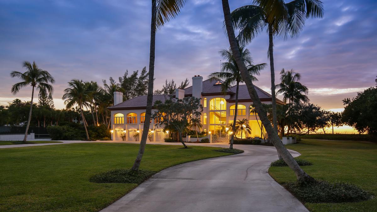 8218 Sanderling Road, Siesta Key, listed for 13.9M Tampa Bay