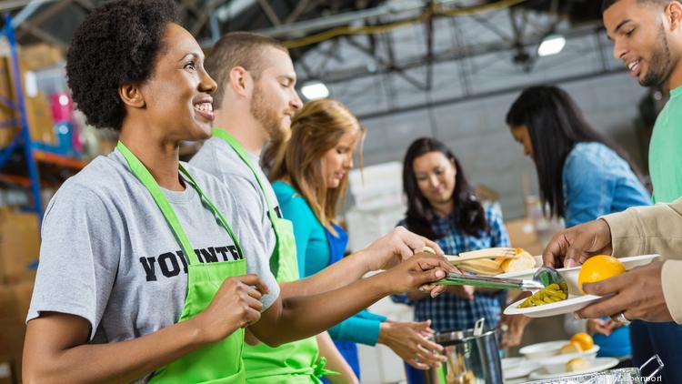 volunteers in feeding program