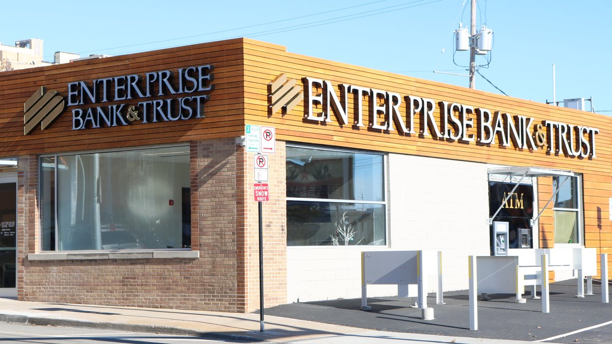 Enterprise Bank rounds out KC leadership team by hiring Buckley