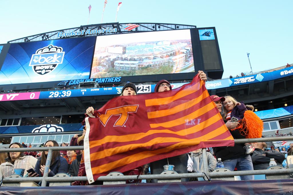 Bank of America Stadium - Facts, figures, pictures and more of the Belk  Bowl stadium