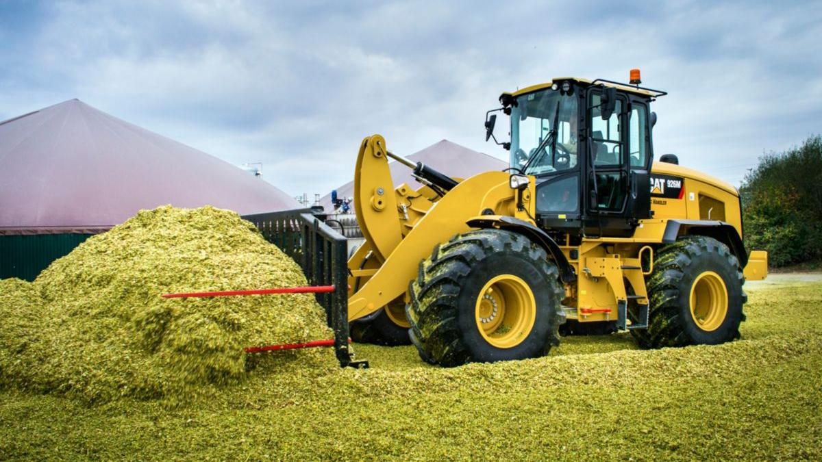 Caterpillar may transfer 800 manufacturing jobs from Aurora plant