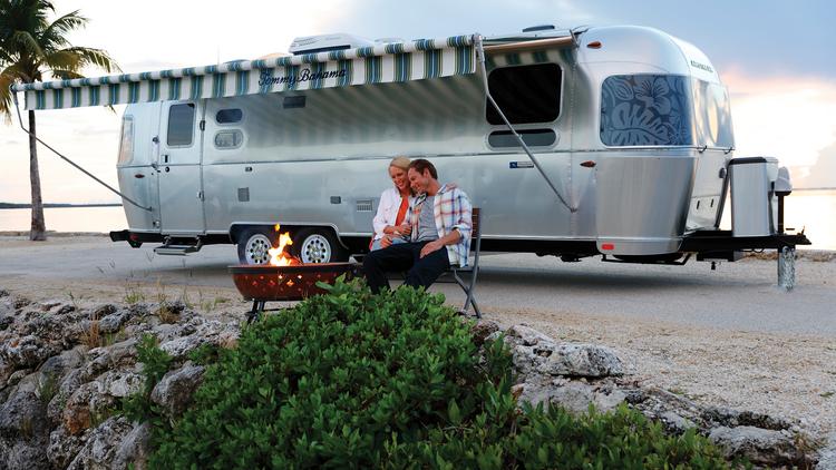 Αποτέλεσμα εικόνας για Airstream partners with Tommy Bahama for special edition travel trailer and interstate touring coach