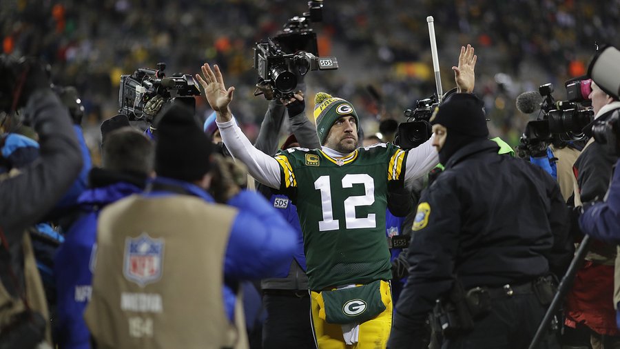 Scenes from Green Bay Packers' big playoff win over the Giants: Slideshow -  Milwaukee Business Journal