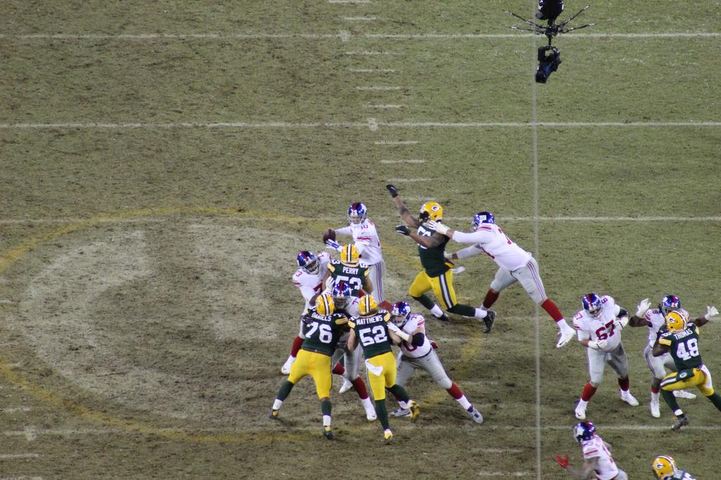 Scenes from Green Bay Packers' big playoff win over the Giants