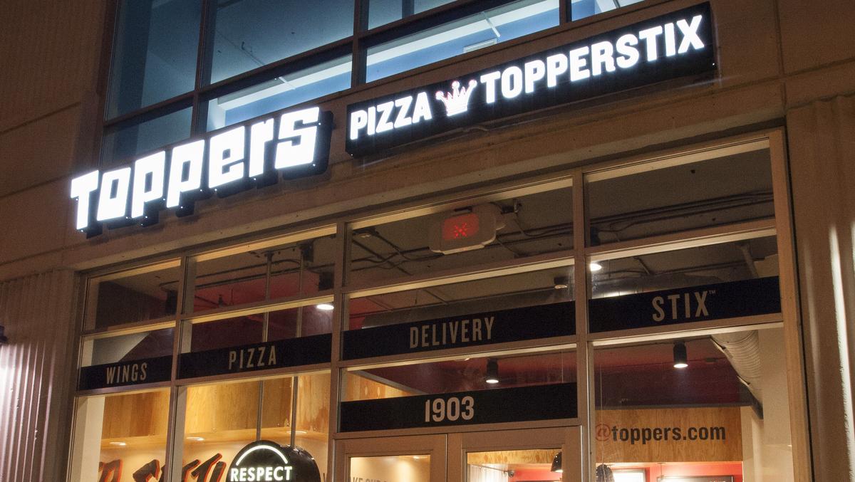 Toppers Pizza closes all Illinois locations Milwaukee Business Journal