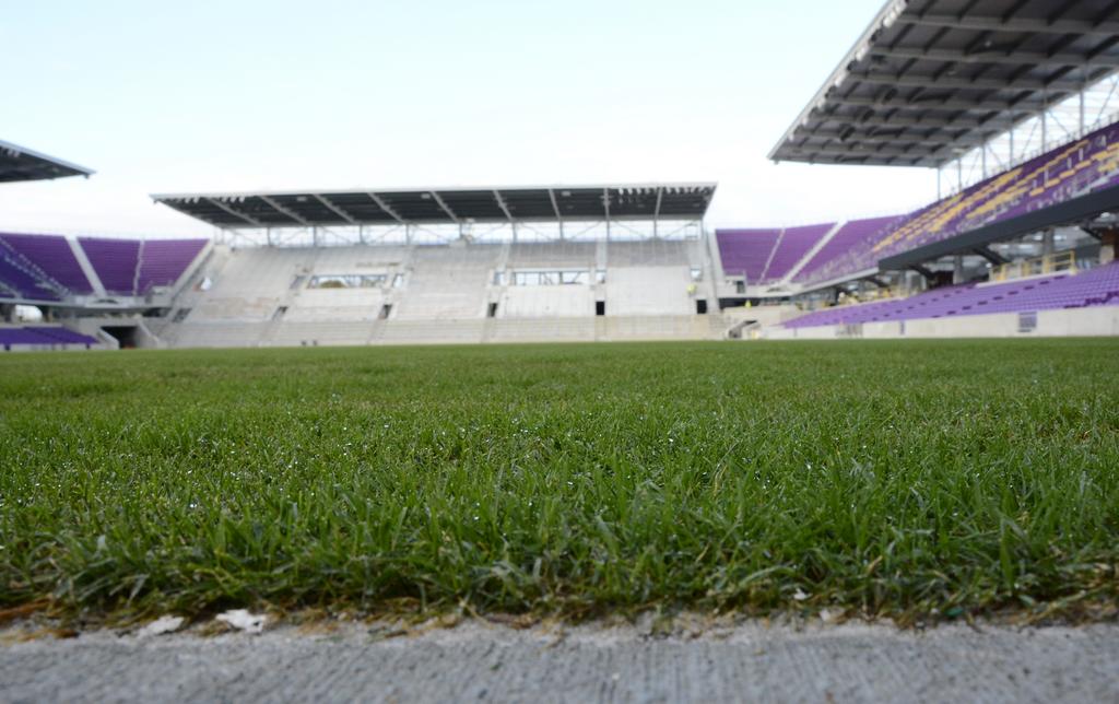 Orlando City SC push back new stadium opening to 2017, will spend