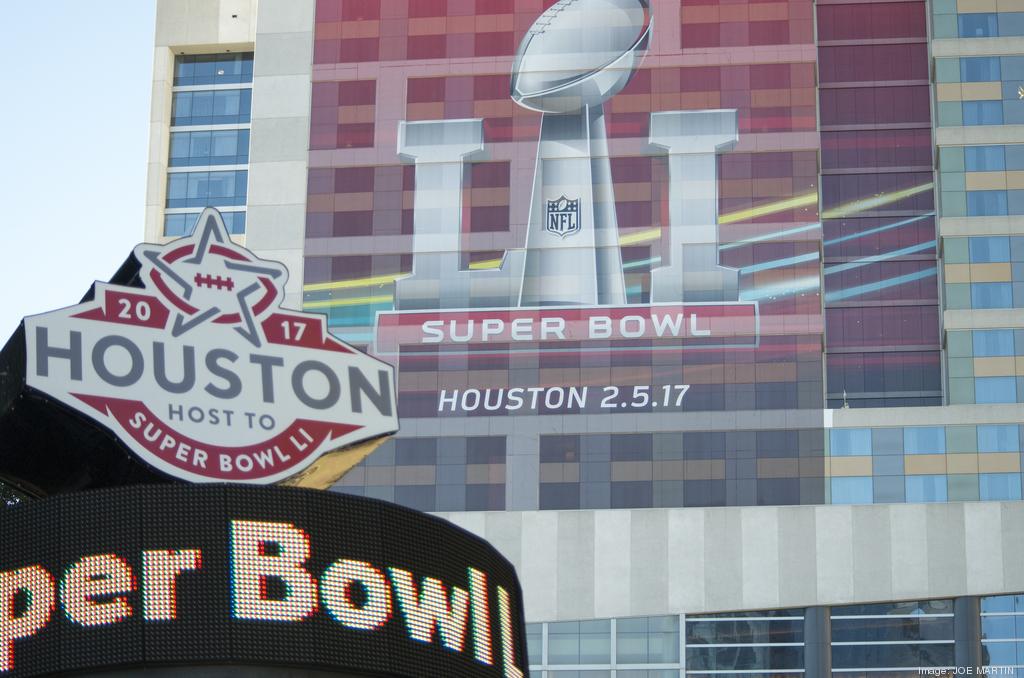 Exclusive: 5 Super Bowl Banners Finally Ready To Fly At Cowboys Stadium -  CBS Texas